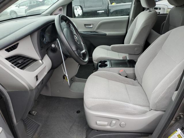 Photo 6 VIN: 5TDKZ3DC0JS937515 - TOYOTA SIENNA LE 