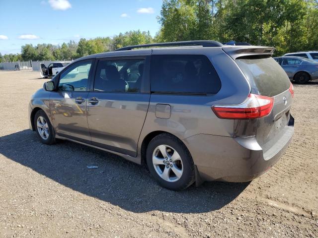 Photo 1 VIN: 5TDKZ3DC0JS957344 - TOYOTA SIENNA LE 