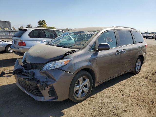 Photo 1 VIN: 5TDKZ3DC0KS010791 - TOYOTA SIENNA LE 