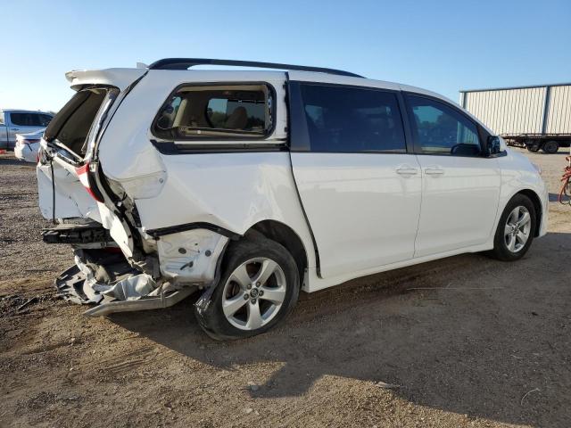 Photo 2 VIN: 5TDKZ3DC0KS017627 - TOYOTA SIENNA LE 