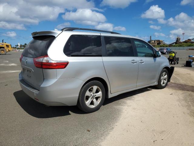 Photo 2 VIN: 5TDKZ3DC0KS982858 - TOYOTA SIENNA LE 