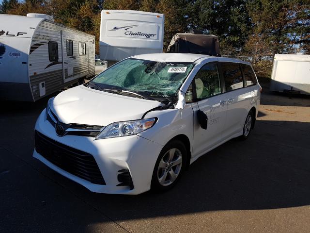 Photo 1 VIN: 5TDKZ3DC0KS987378 - TOYOTA SIENNA LE 