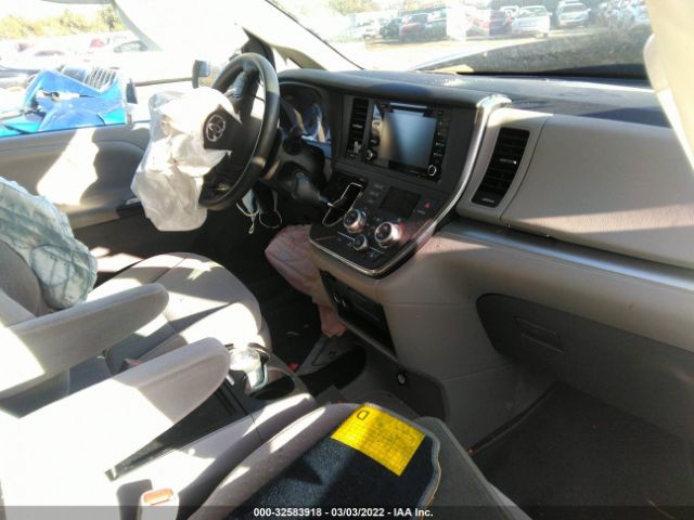 Photo 4 VIN: 5TDKZ3DC0KS988451 - TOYOTA SIENNA 