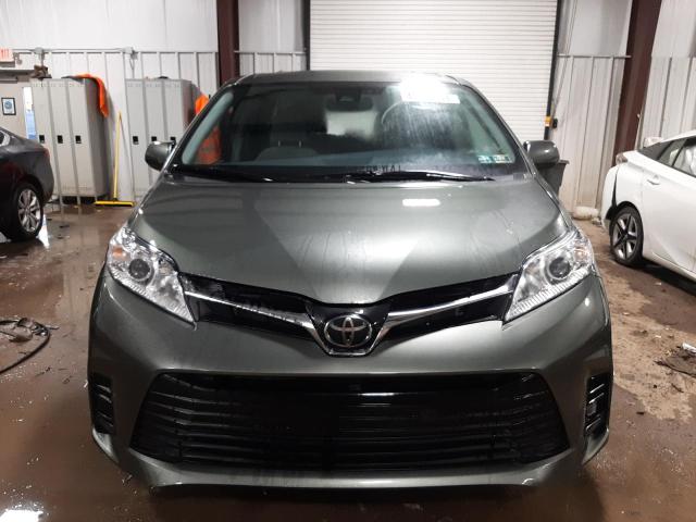 Photo 4 VIN: 5TDKZ3DC0KS989390 - TOYOTA SIENNA LE 