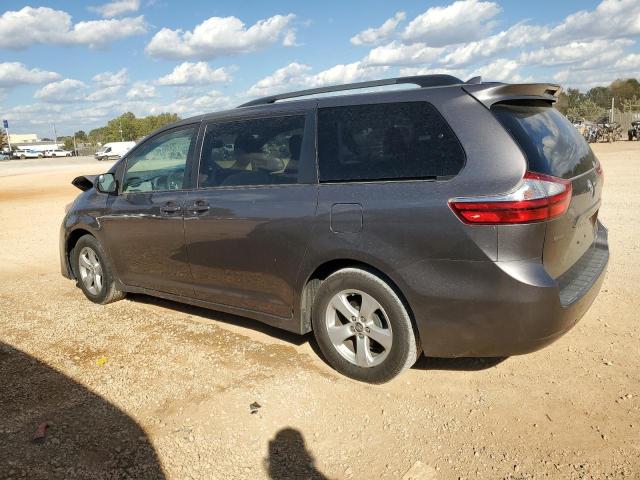 Photo 1 VIN: 5TDKZ3DC0KS990734 - TOYOTA SIENNA LE 