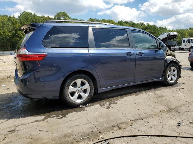 Photo 2 VIN: 5TDKZ3DC0LS042318 - TOYOTA SIENNA LE 