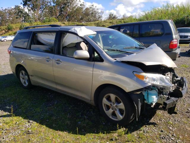 Photo 3 VIN: 5TDKZ3DC1HS774500 - TOYOTA SIENNA LE 