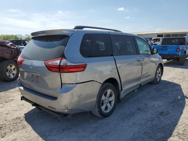 Photo 2 VIN: 5TDKZ3DC1HS786095 - TOYOTA SIENNA LE 