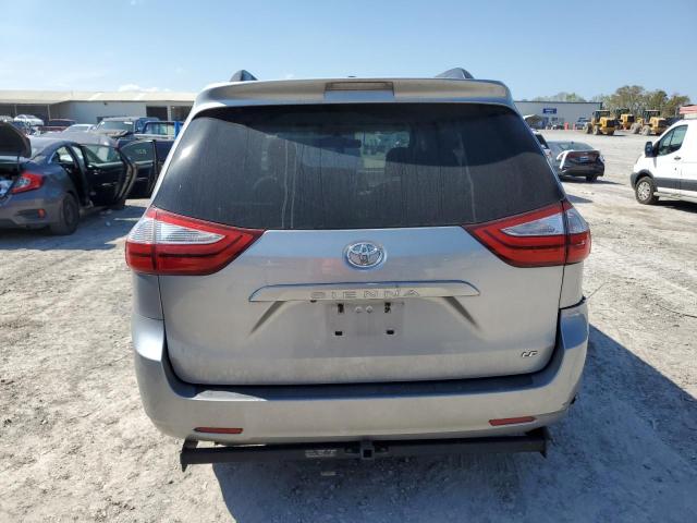 Photo 5 VIN: 5TDKZ3DC1HS786095 - TOYOTA SIENNA LE 