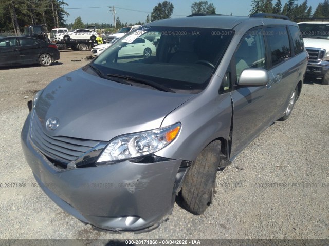 Photo 1 VIN: 5TDKZ3DC1HS819452 - TOYOTA SIENNA 