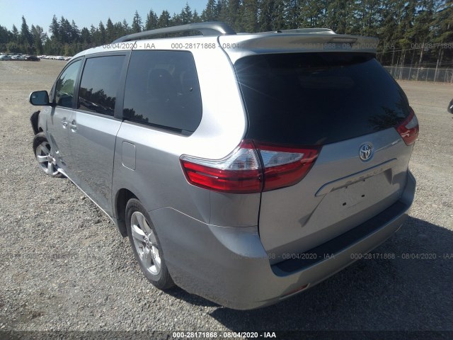 Photo 2 VIN: 5TDKZ3DC1HS819452 - TOYOTA SIENNA 