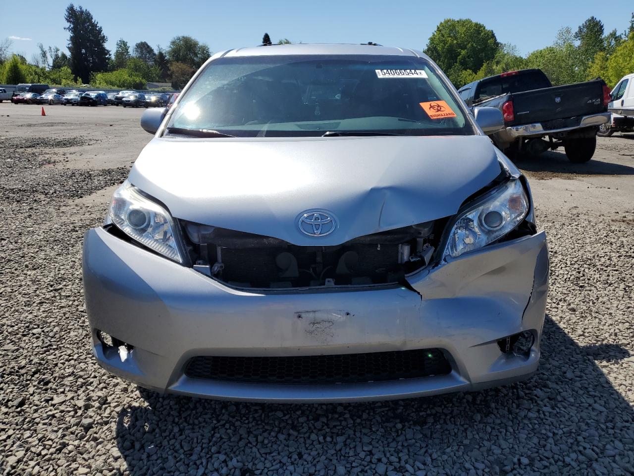 Photo 4 VIN: 5TDKZ3DC1HS836641 - TOYOTA SIENNA 