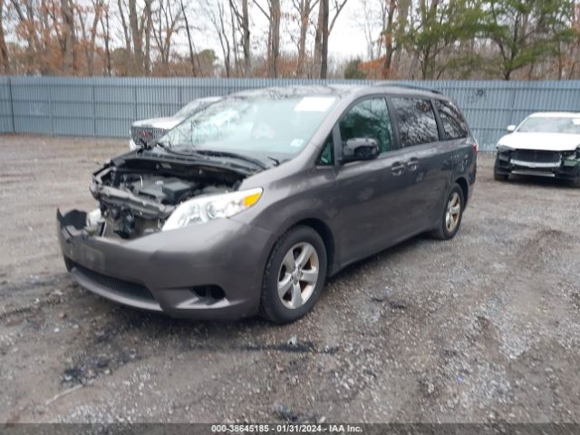 Photo 1 VIN: 5TDKZ3DC1HS865363 - TOYOTA SIENNA 