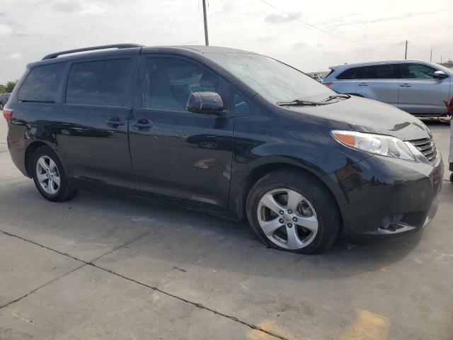 Photo 3 VIN: 5TDKZ3DC1HS868683 - TOYOTA SIENNA LE 