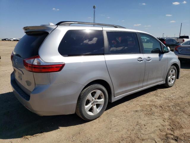 Photo 2 VIN: 5TDKZ3DC1JS901672 - TOYOTA SIENNA LE 