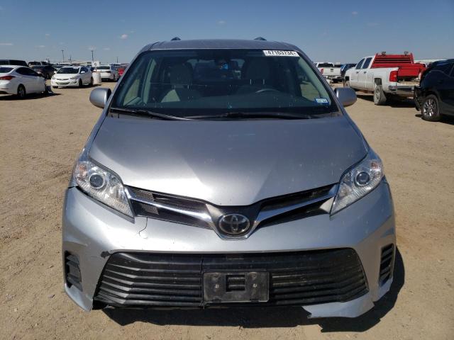 Photo 4 VIN: 5TDKZ3DC1JS901672 - TOYOTA SIENNA LE 