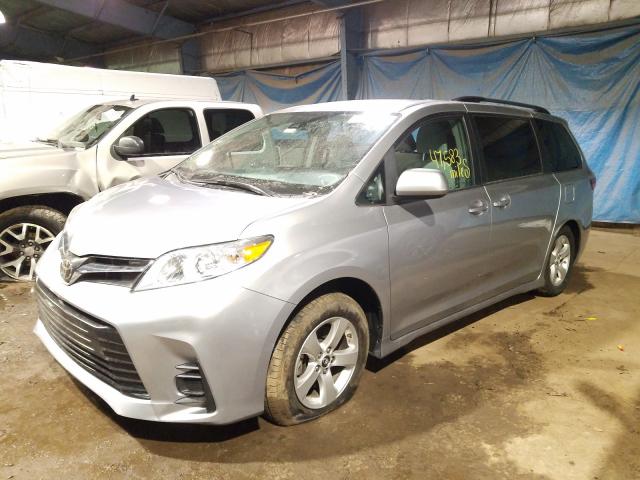 Photo 1 VIN: 5TDKZ3DC1JS905253 - TOYOTA SIENNA LE 