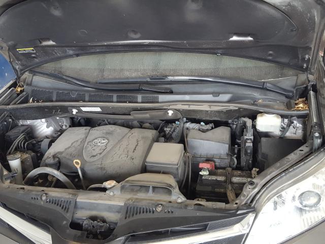 Photo 6 VIN: 5TDKZ3DC1JS920822 - TOYOTA SIENNA LE 