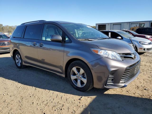 Photo 3 VIN: 5TDKZ3DC1KS010475 - TOYOTA SIENNA LE 