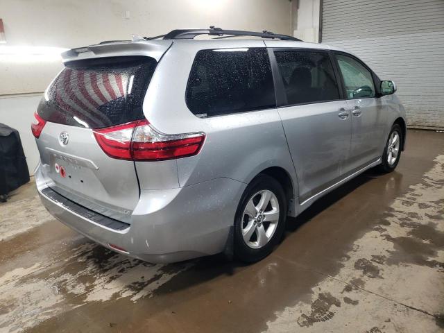 Photo 2 VIN: 5TDKZ3DC1KS970671 - TOYOTA SIENNA LE 