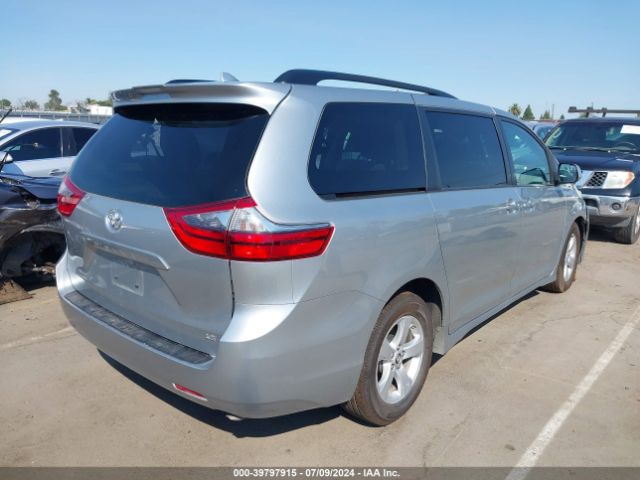 Photo 3 VIN: 5TDKZ3DC1LS028945 - TOYOTA SIENNA 