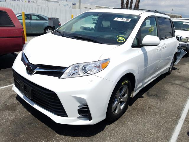 Photo 1 VIN: 5TDKZ3DC1LS061198 - TOYOTA SIENNA LE 