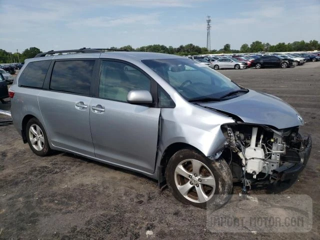 Photo 3 VIN: 5TDKZ3DC2HS774943 - TOYOTA SIENNA 