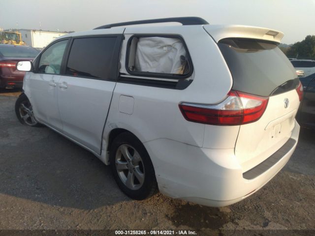 Photo 2 VIN: 5TDKZ3DC2HS798370 - TOYOTA SIENNA 