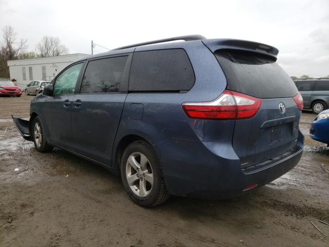 Photo 2 VIN: 5TDKZ3DC2HS867140 - TOYOTA SIENNA LE 