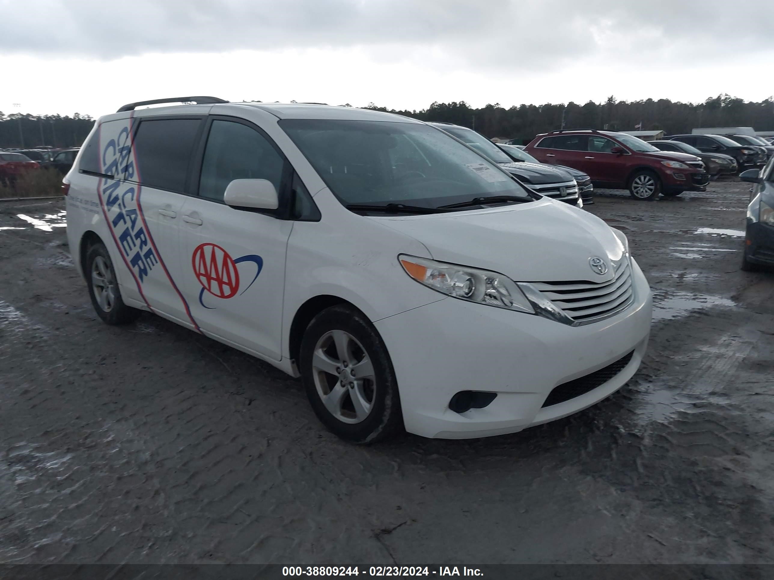 Photo 0 VIN: 5TDKZ3DC2HS868756 - TOYOTA SIENNA 