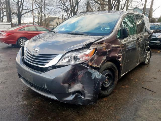 Photo 1 VIN: 5TDKZ3DC2HS886268 - TOYOTA SIENNA LE 