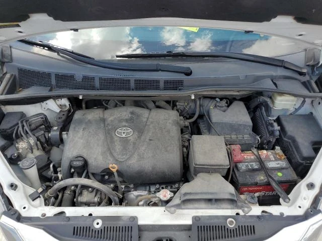 Photo 11 VIN: 5TDKZ3DC2HS888828 - TOYOTA SIENNA LE 