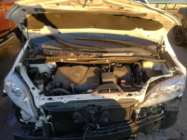 Photo 6 VIN: 5TDKZ3DC2JS901406 - TOYOTA SIENNA LE 