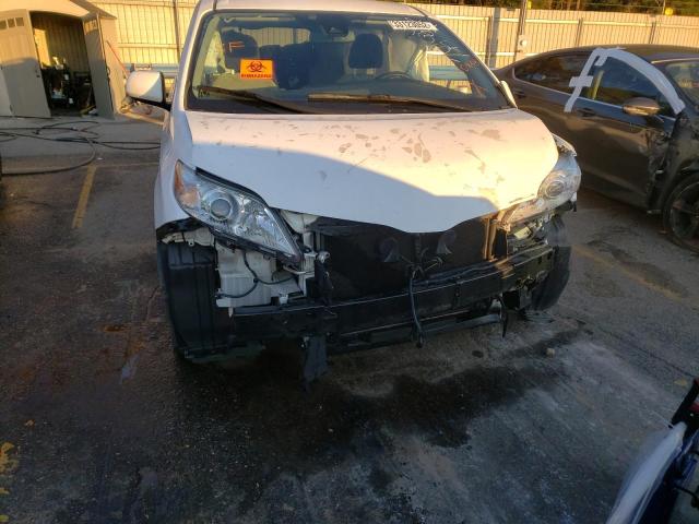 Photo 8 VIN: 5TDKZ3DC2JS901406 - TOYOTA SIENNA LE 