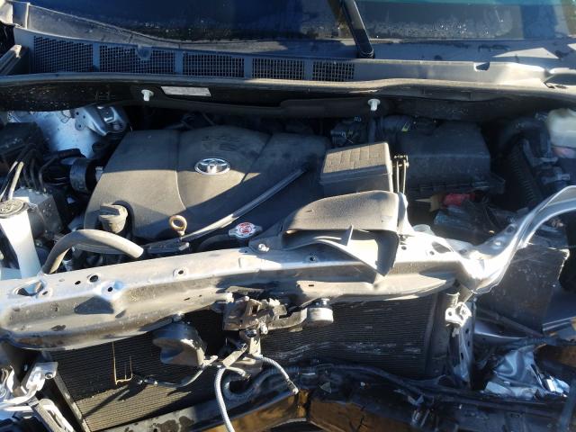 Photo 6 VIN: 5TDKZ3DC2JS924085 - TOYOTA SIENNA LE 