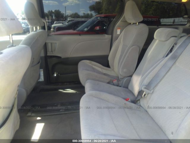 Photo 7 VIN: 5TDKZ3DC2JS932168 - TOYOTA SIENNA 