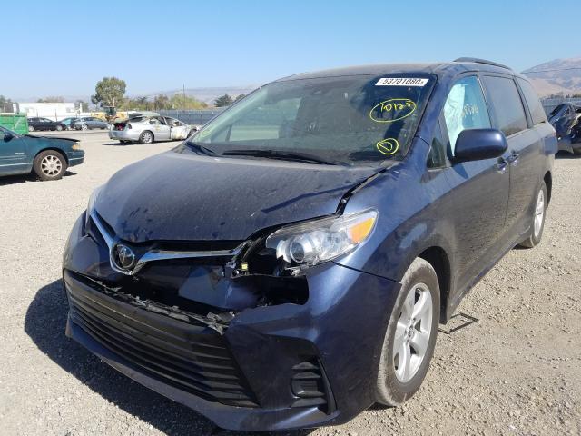 Photo 1 VIN: 5TDKZ3DC2KS990217 - TOYOTA SIENNA LE 