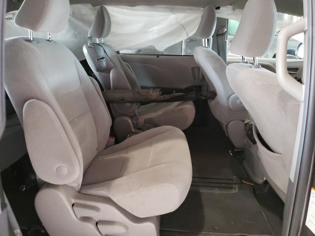 Photo 5 VIN: 5TDKZ3DC2KS993862 - TOYOTA SIENNA LE 