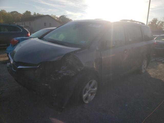 Photo 1 VIN: 5TDKZ3DC2LS057645 - TOYOTA SIENNA LE 