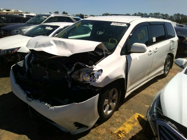 Photo 1 VIN: 5TDKZ3DC2LS062487 - TOYOTA SIENNA LE 