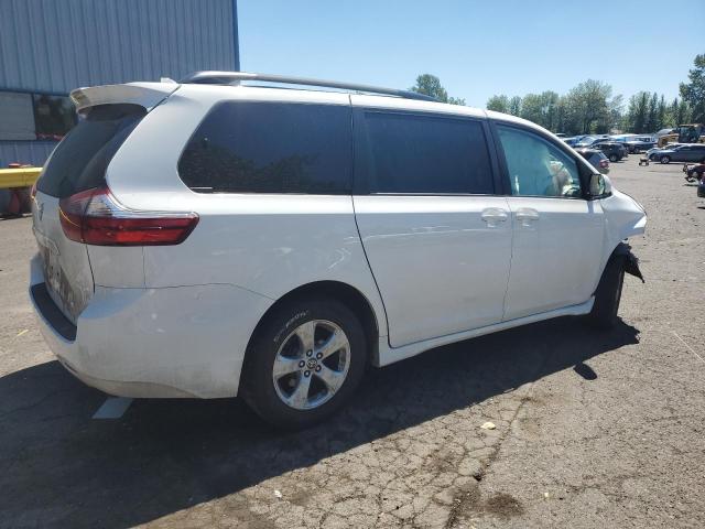 Photo 2 VIN: 5TDKZ3DC2LS074395 - TOYOTA SIENNA LE 