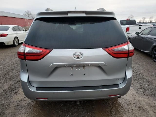 Photo 5 VIN: 5TDKZ3DC2LS077880 - TOYOTA SIENNA LE 