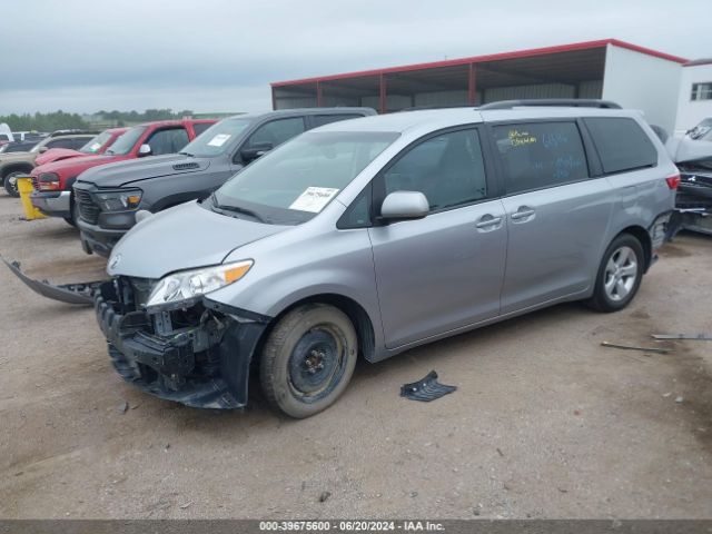 Photo 1 VIN: 5TDKZ3DC3HS773347 - TOYOTA SIENNA 