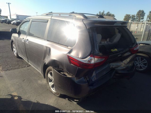 Photo 2 VIN: 5TDKZ3DC3HS781271 - TOYOTA SIENNA 