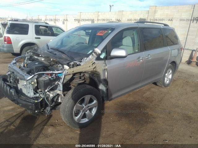 Photo 1 VIN: 5TDKZ3DC3HS782341 - TOYOTA SIENNA 