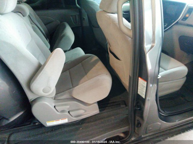 Photo 7 VIN: 5TDKZ3DC3HS795249 - TOYOTA SIENNA 