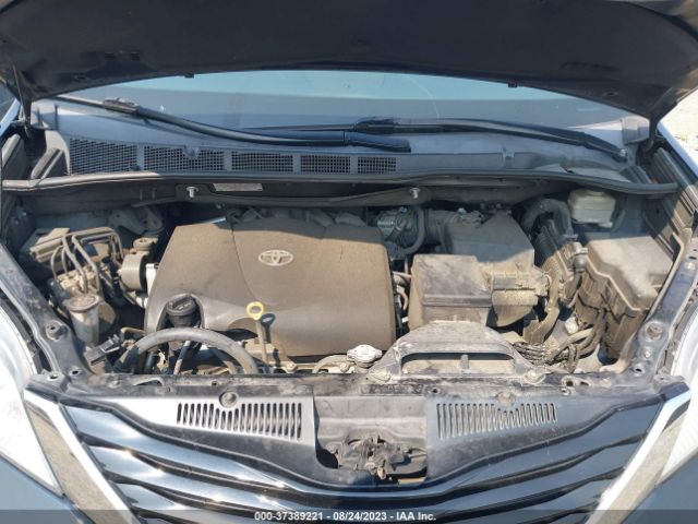 Photo 9 VIN: 5TDKZ3DC3HS801440 - TOYOTA SIENNA 