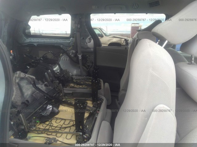 Photo 7 VIN: 5TDKZ3DC3HS820862 - TOYOTA SIENNA 