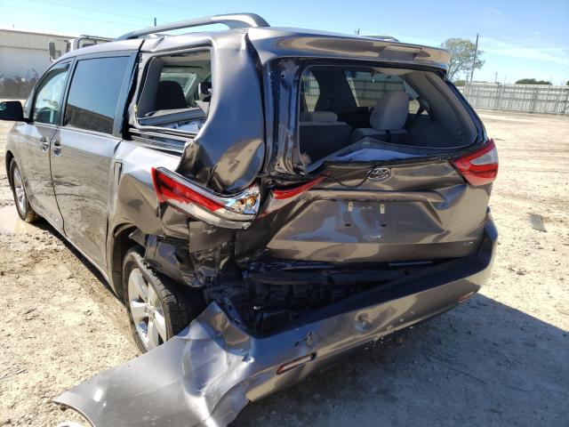 Photo 8 VIN: 5TDKZ3DC3HS821753 - TOYOTA SIENNA LE 