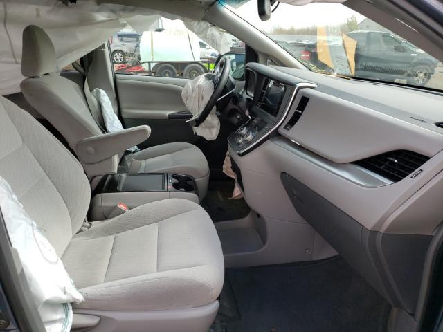 Photo 4 VIN: 5TDKZ3DC3HS836222 - TOYOTA SIENNA LE 